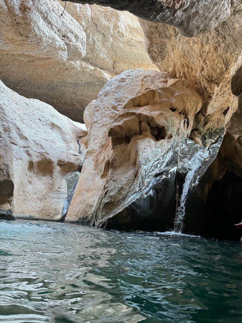 Wadi Shab pools
